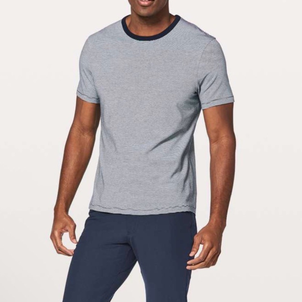 Men’s Lululemon 5 Year Basic Tee Delta Stripe White True Navy Size Medium